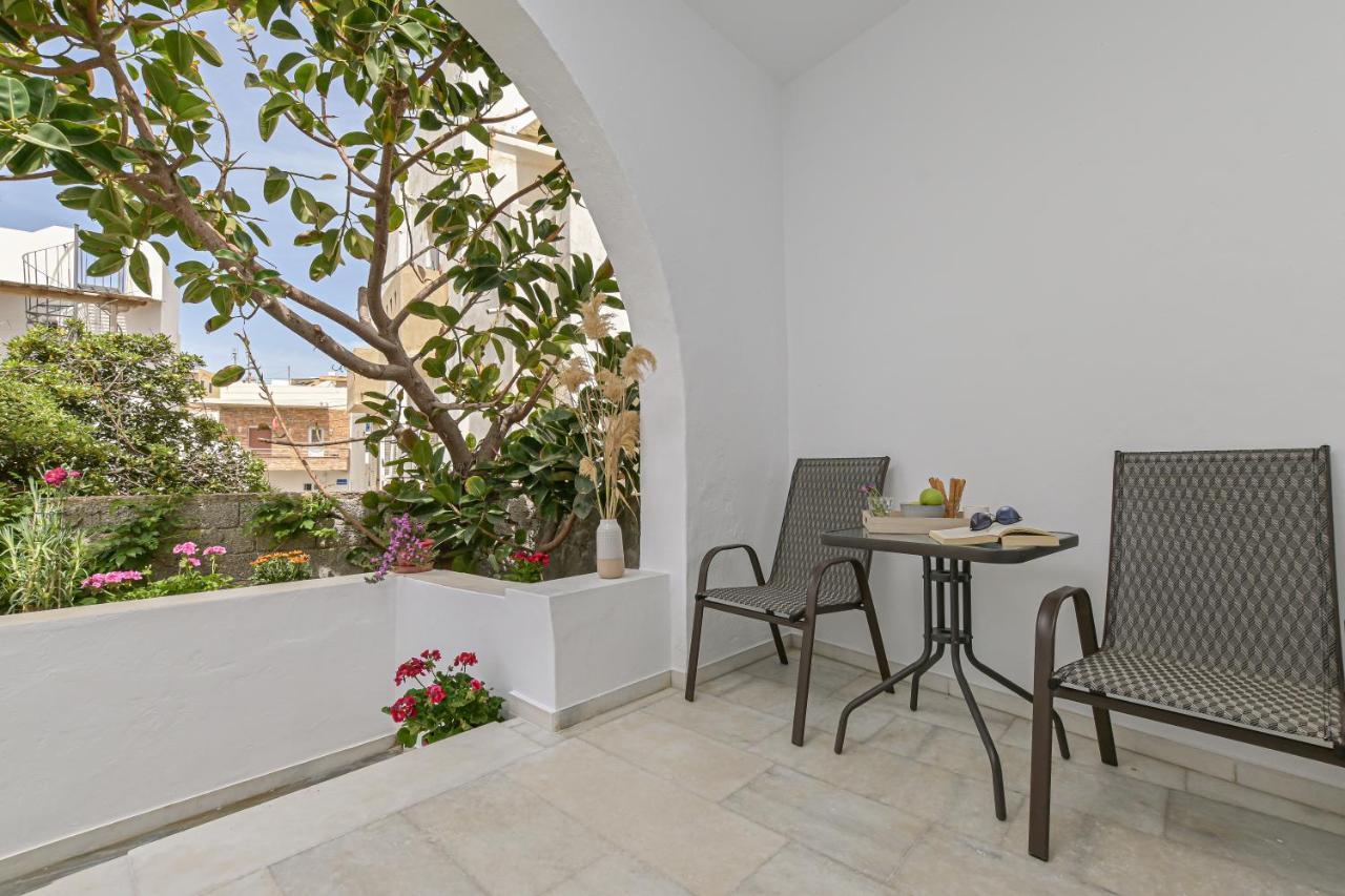 Naxos City Jardin De Castillo , Naxos Town מראה חיצוני תמונה